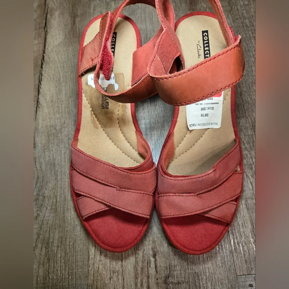 Clarks Sandals Red Small Heel Size 8‎ Nwob